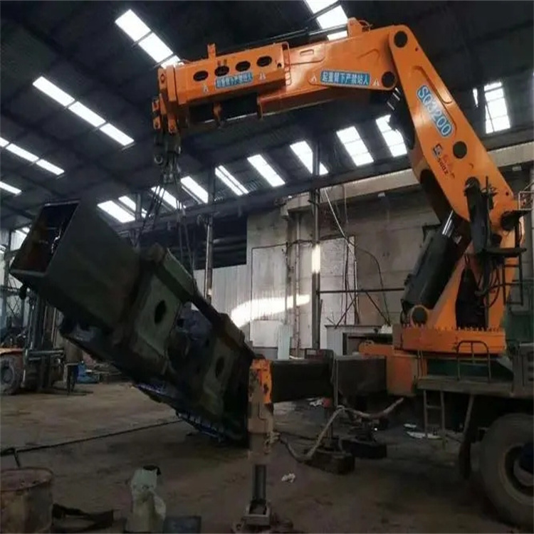 中兴镇200吨折臂吊出租