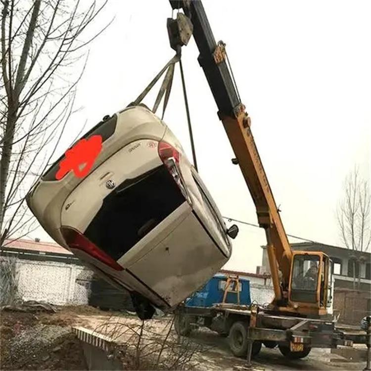 中兴镇随时待命，吊车24小时道路救援服务全解析